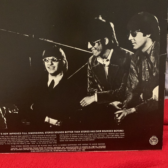 Revolver by The Beatles vinyl - Picture 6 of 6